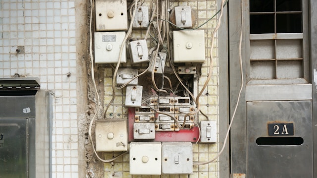 7 Warning Signs Your Home Needs Rewiring – And How RJA Electrical Can Help